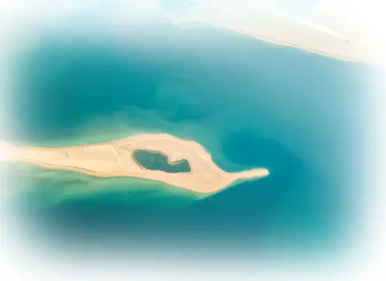 About Deira Islands